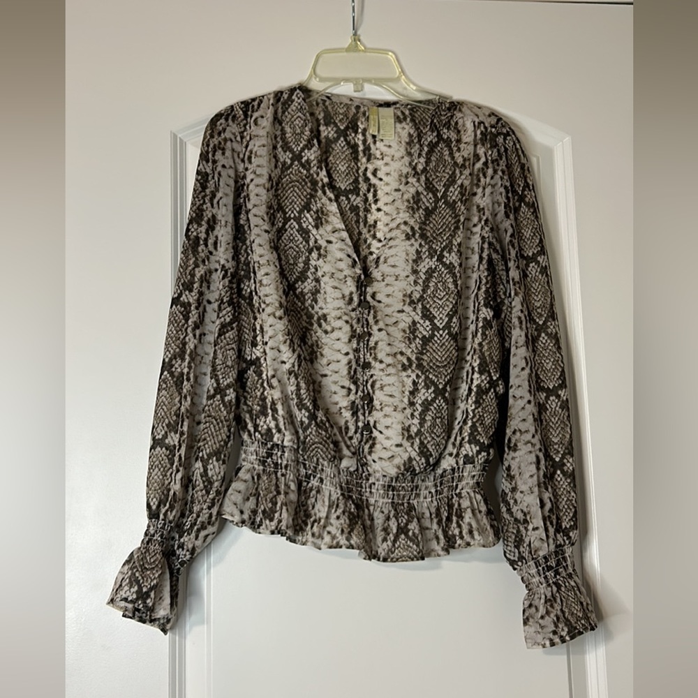 Long sleeve blouse